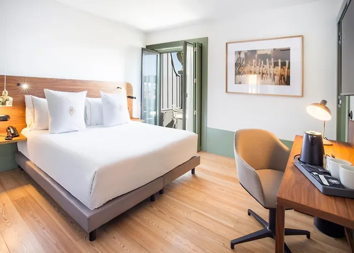 One Shot Aliados Goldsmith Hotell