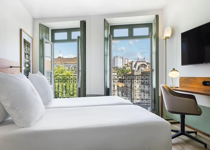 One Shot Aliados Goldsmith Hotell 4*