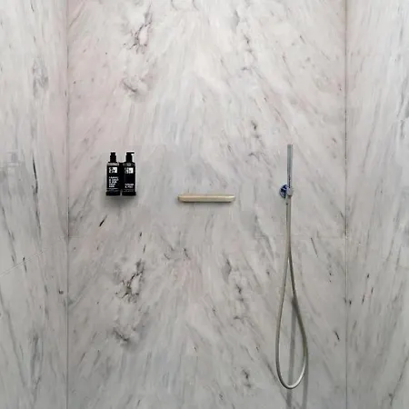 ホテル One Shot Aliados Goldsmith 4*