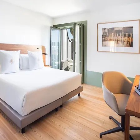 One Shot Aliados Goldsmith Hotel