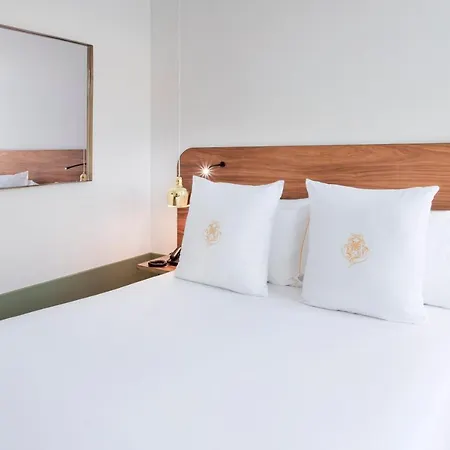 One Shot Aliados Goldsmith Otel Porto