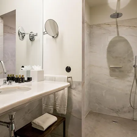 One Shot Aliados Goldsmith Hotell